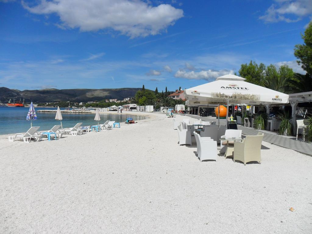Apartments Villa Bayview Trogir Exterior photo