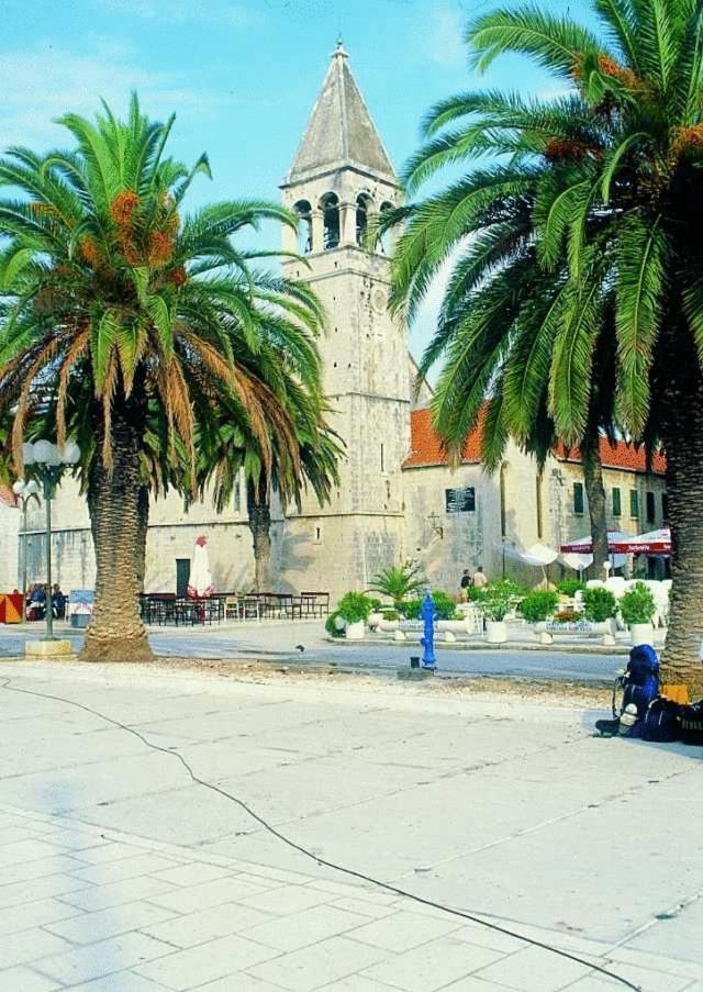 Apartments Villa Bayview Trogir Exterior photo
